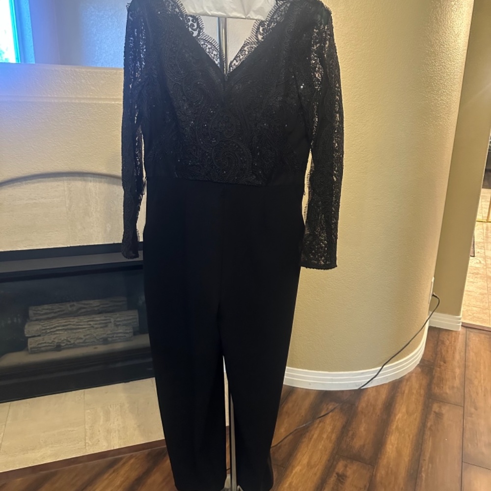 Jumpsuit - Picture 4 of 4